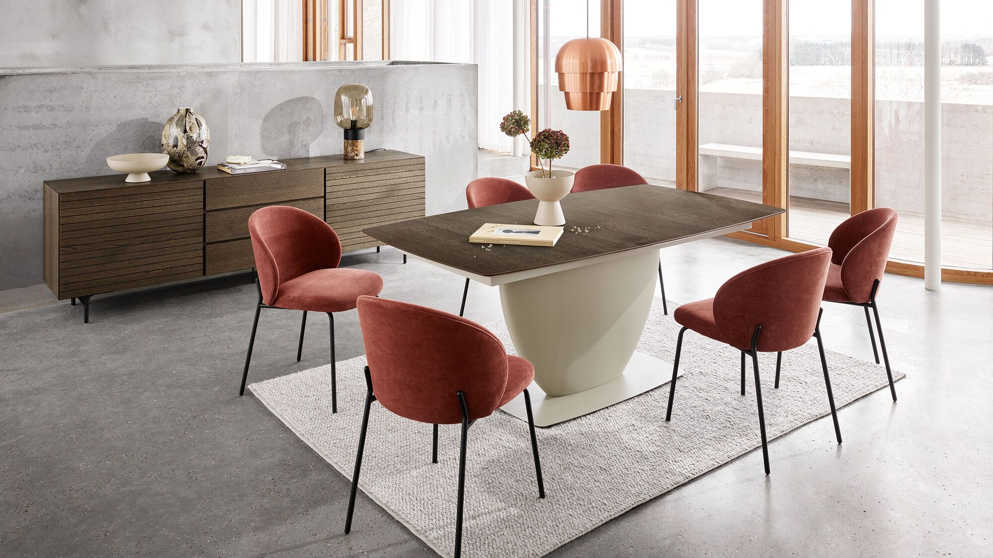   Обеденные стулья