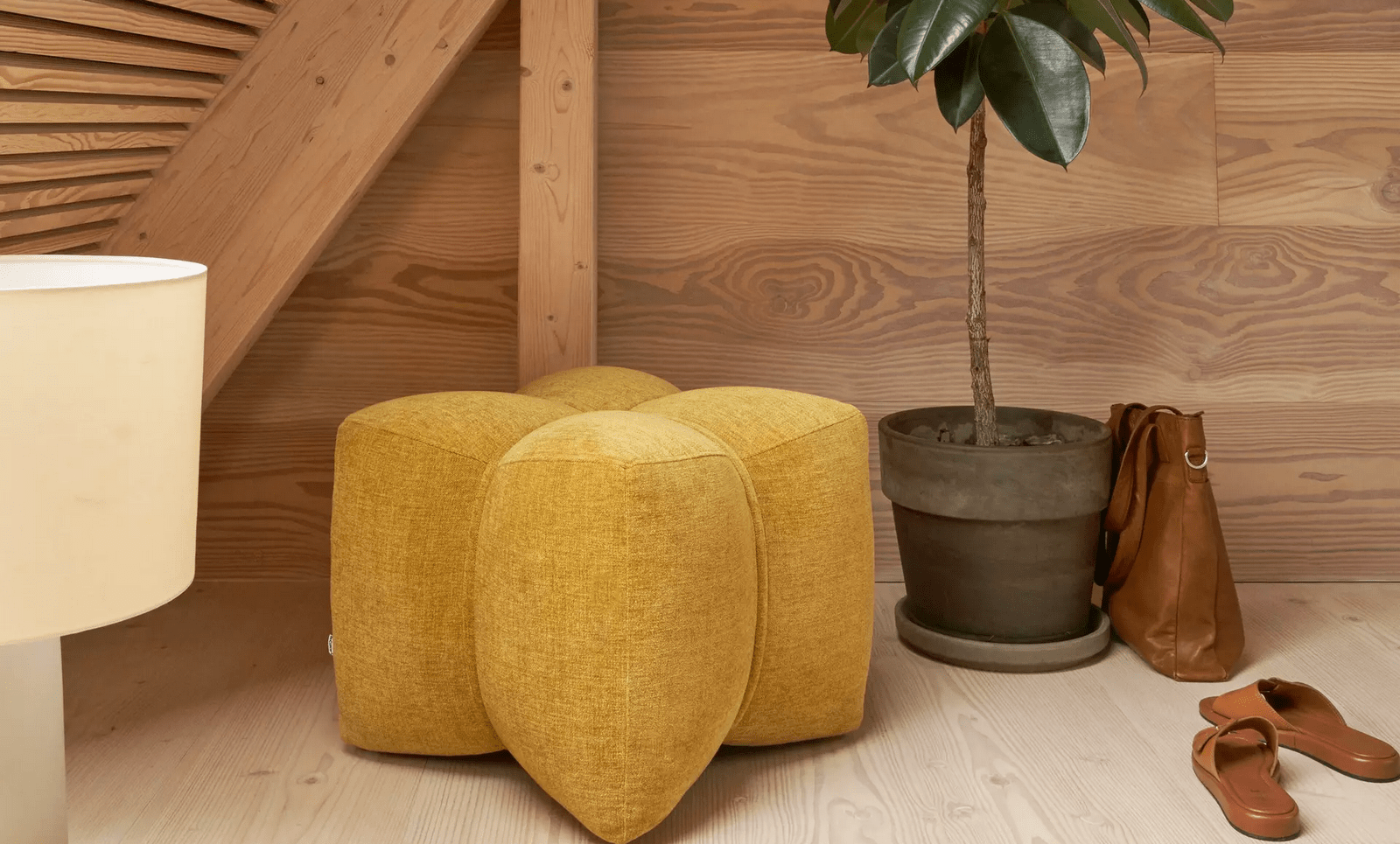 Кресло Nawabari - Bresso 3150 Бежевая ткань -  Под заказ в интерьере