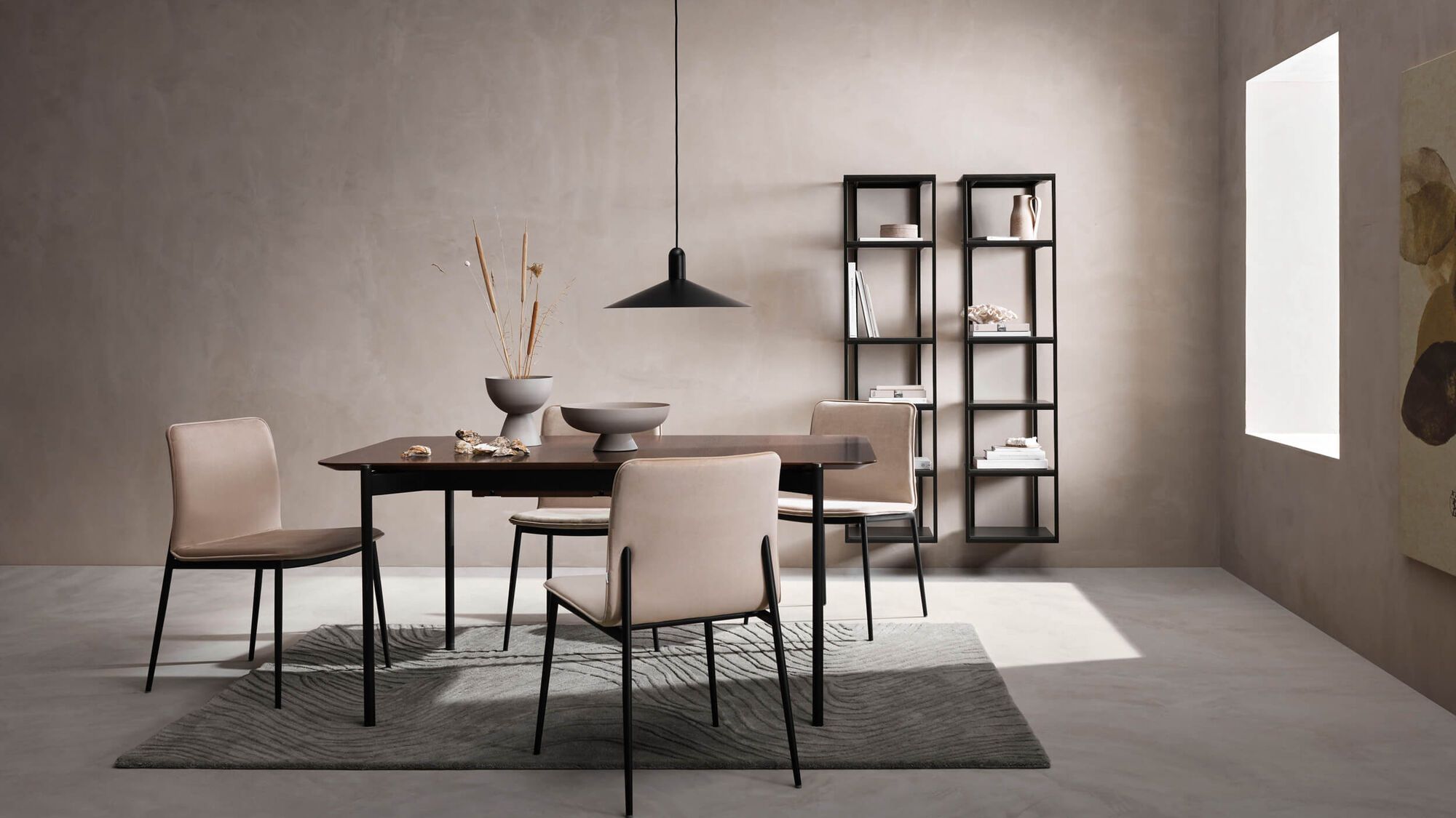 Стол Augusta с дополнительной столешницей -  В наличии в интерьере