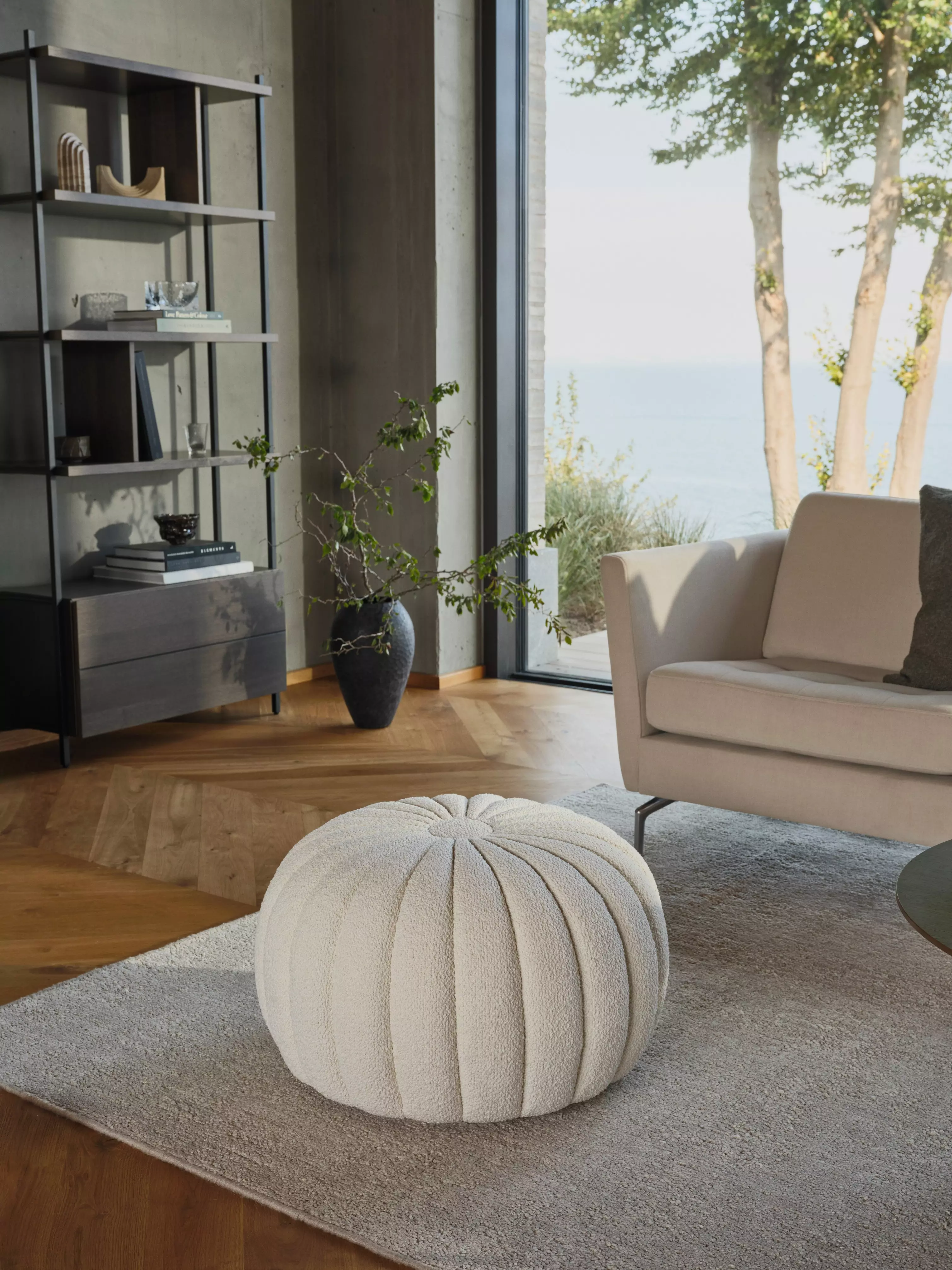 Пуф Sweet Art - Rimini ткань цвета Blossom 3084 -  Под заказ в интерьере