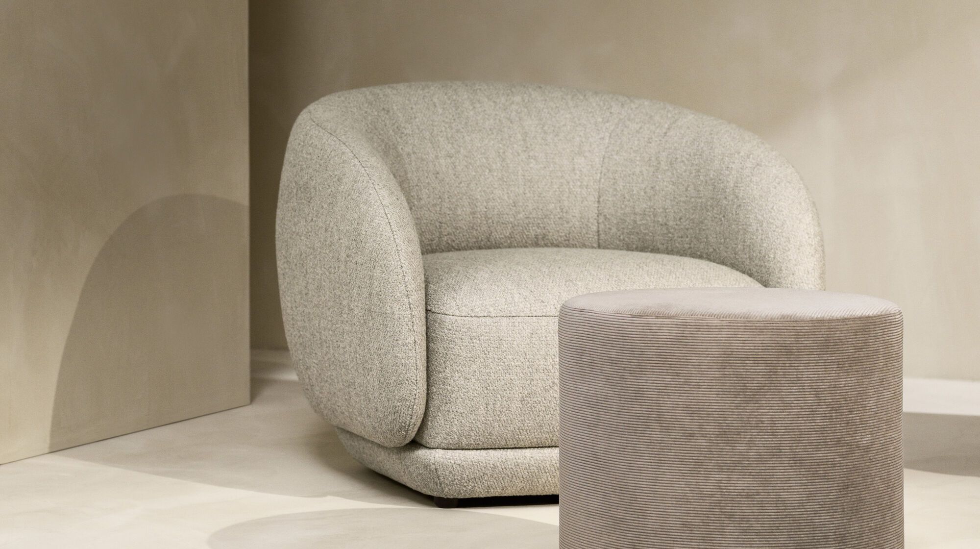 Кресло Bolzano с поворотным основанием - Tuscany зеленого цвета 3204 -  Под заказ в интерьере