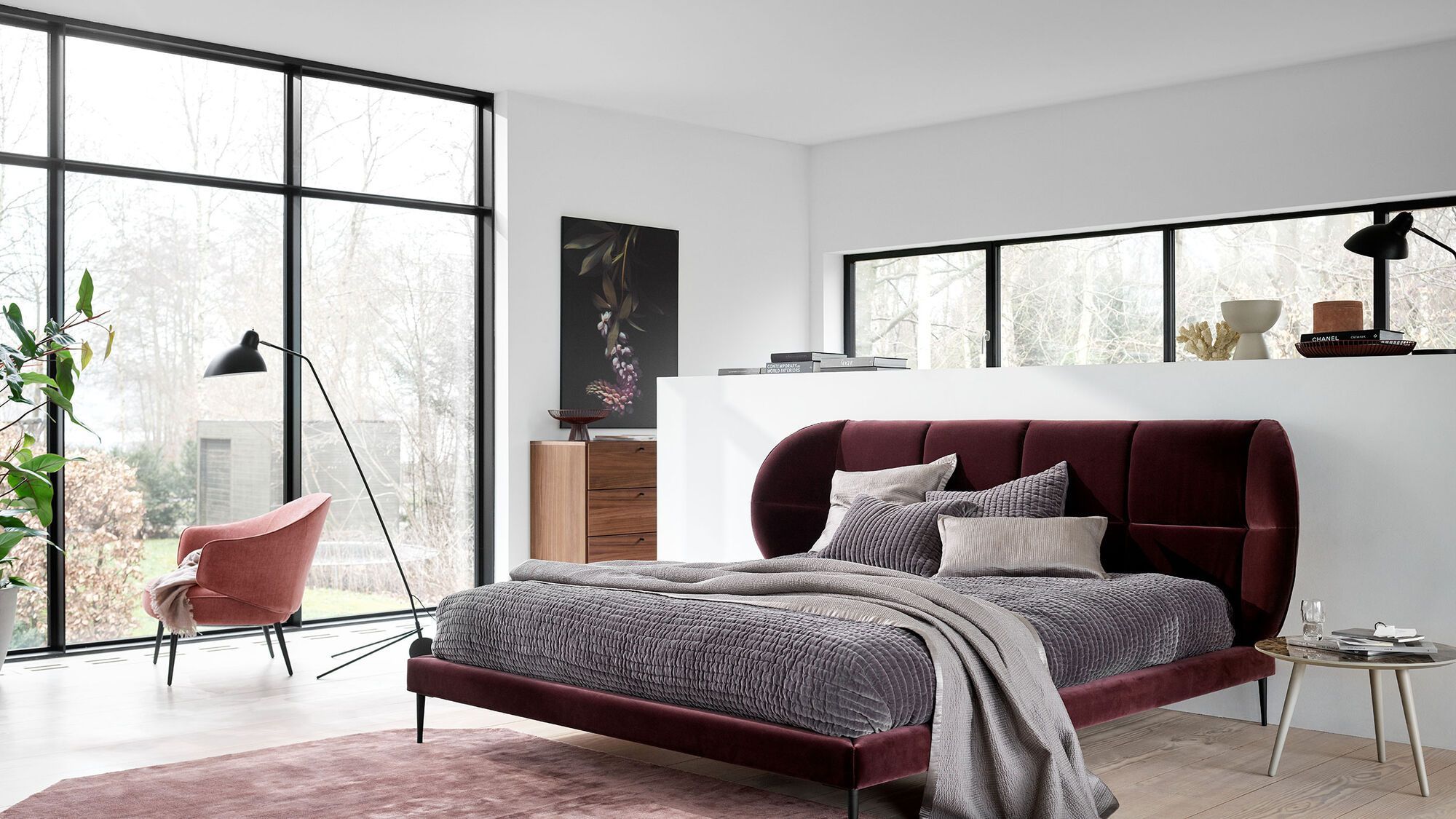 Настенная лампа Demand -  Под заказ в интерьере