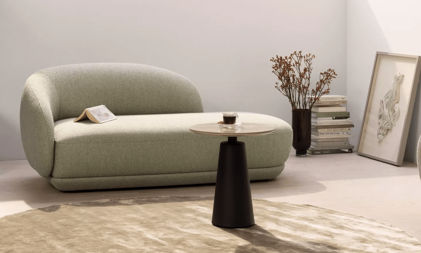 Диван с козеткой Bolzano - Tuscany горчичного цвета 3205 -  Под заказ в интерьере