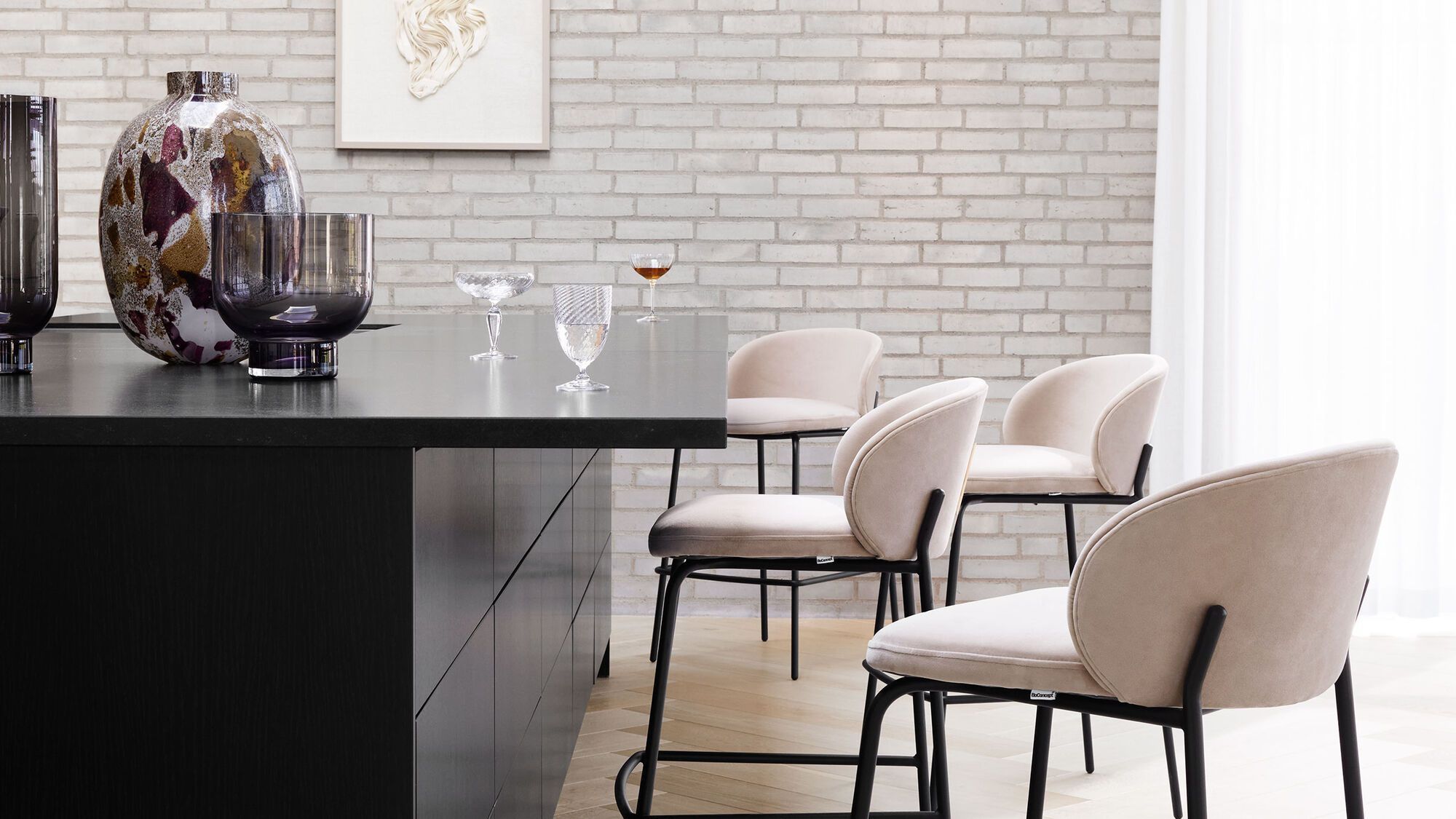 Барный стул Princeton -  Frisco 2058 Темно-зеленая ткань -  Под заказ в интерьере