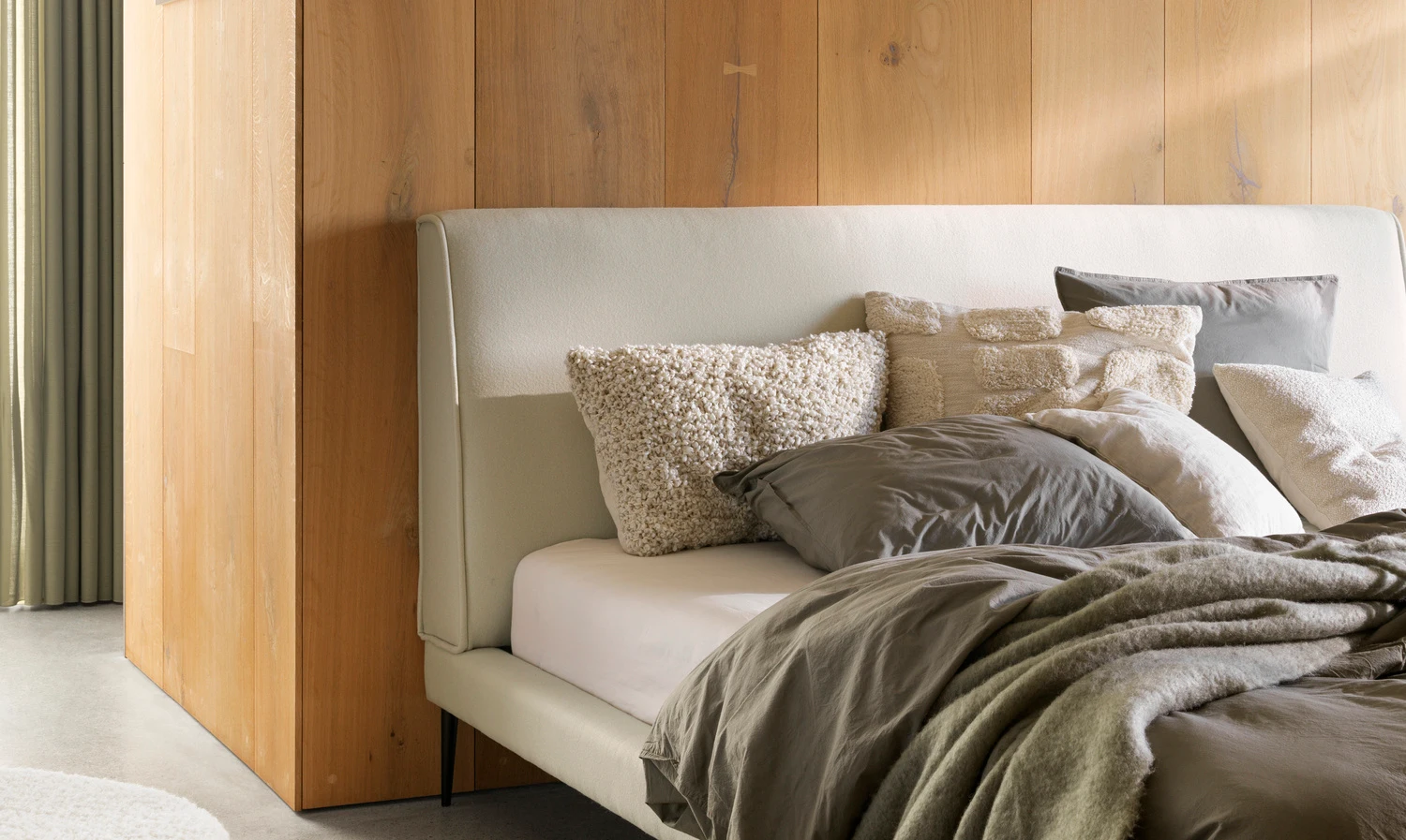   Кровати без пространства для хранения